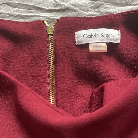 Calvin Klein Bordeaux dress - Picture 2 of 3